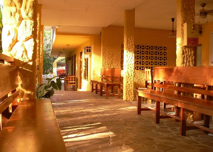 Hotel near College: Hotel Aurora